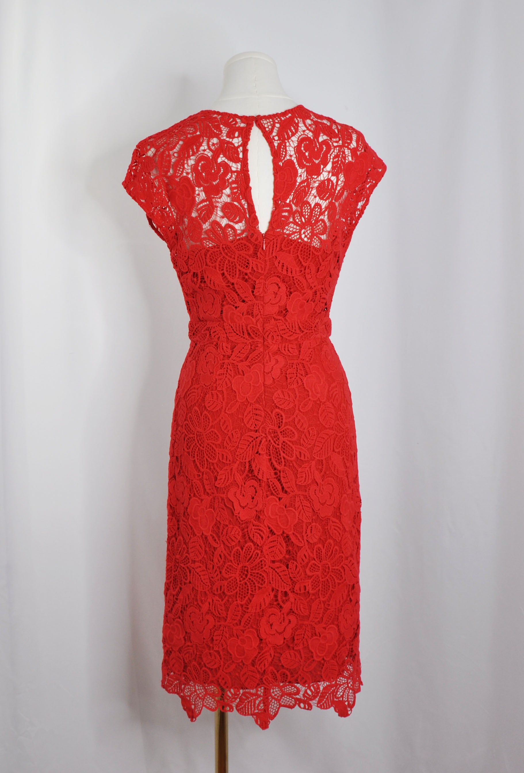 Vintage Massimo Dutti 2010s Red Lace Dress in Excellent condition - Size EU 38/ US 6