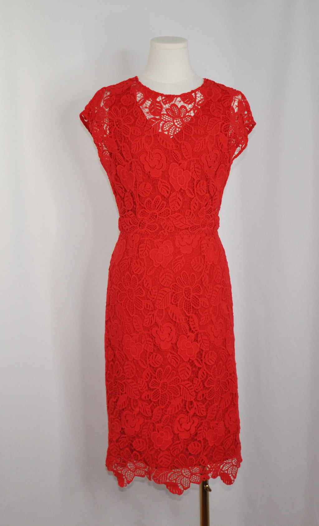 Vintage Massimo Dutti 2010s Red Lace Dress in Excellent condition - Size EU 38/ US 6