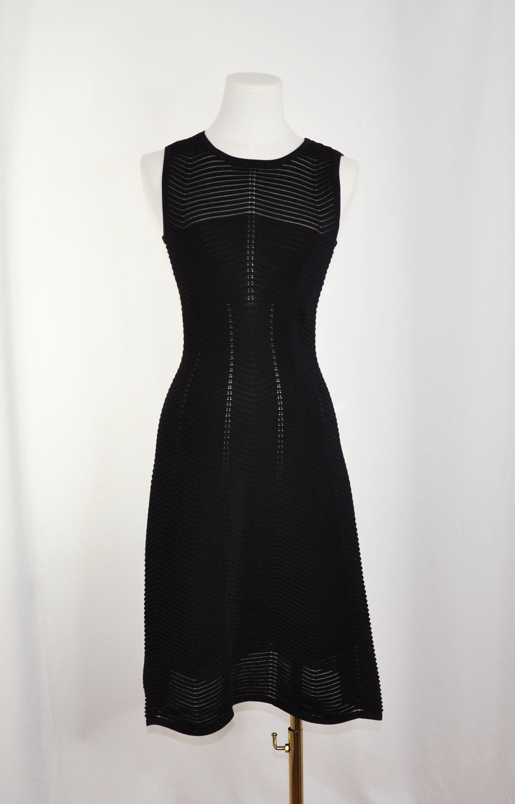 Vintage Marciano 2010s Knit A-line Black Dress in Excellent Condition - Size 1 stretchable